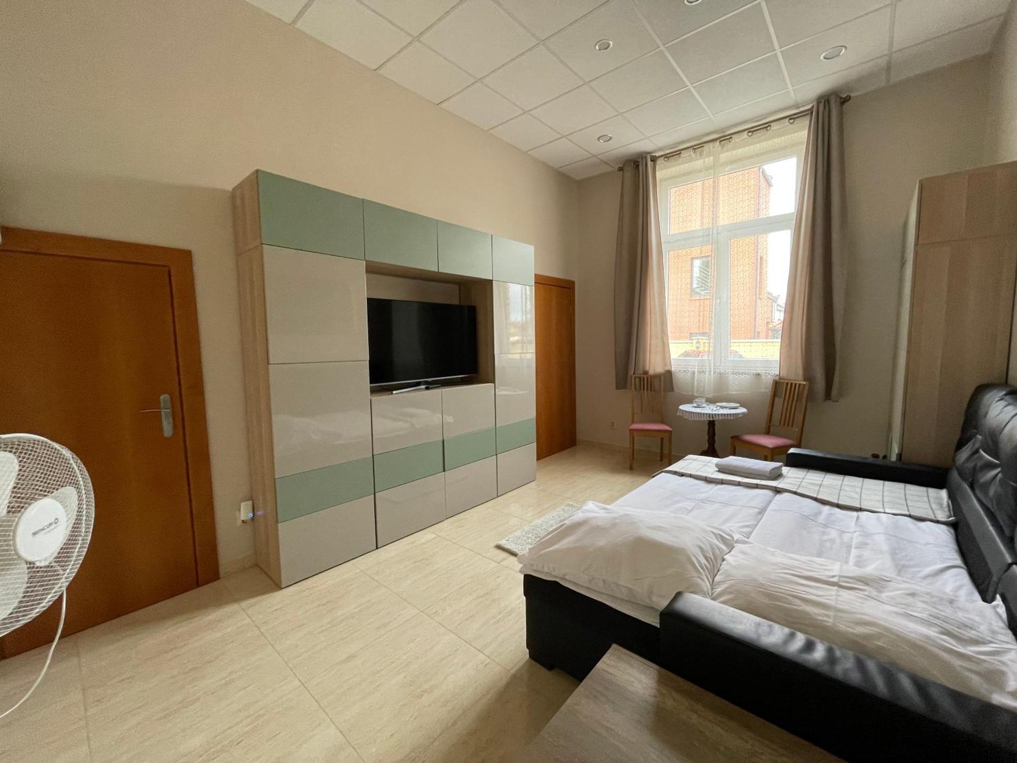 Hl Lebski Apartamenty 莱鲍 外观 照片
