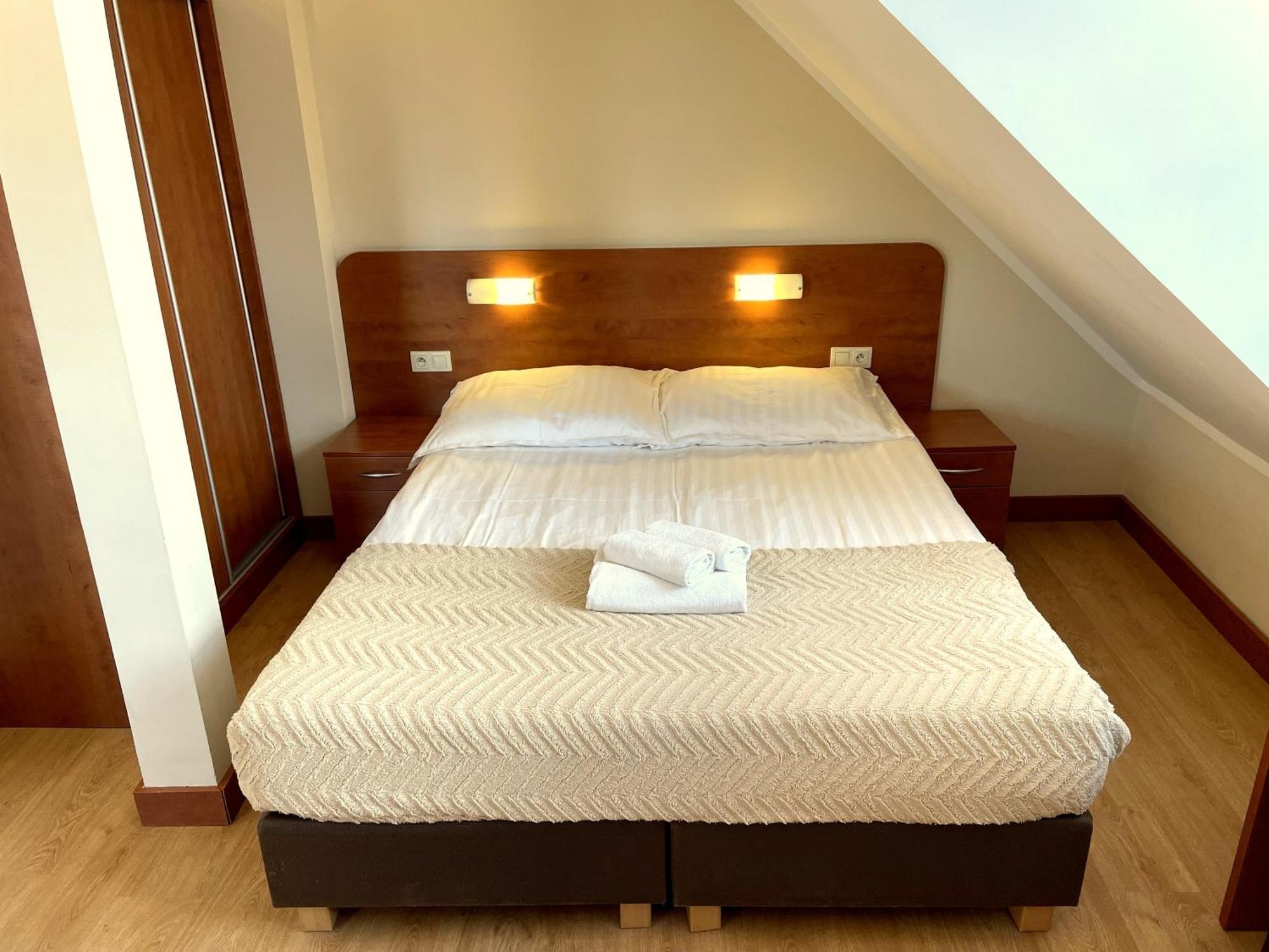 Hl Lebski Apartamenty 莱鲍 外观 照片
