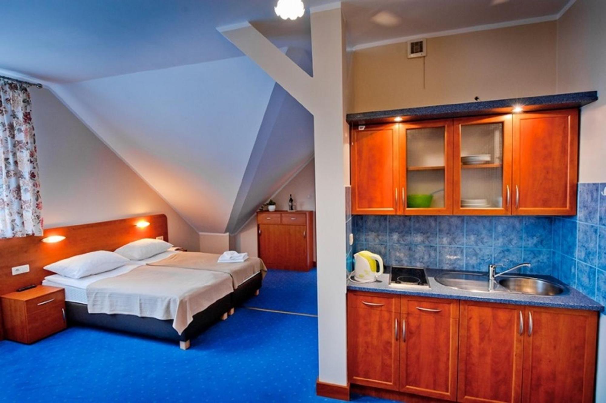 Hl Lebski Apartamenty 莱鲍 外观 照片